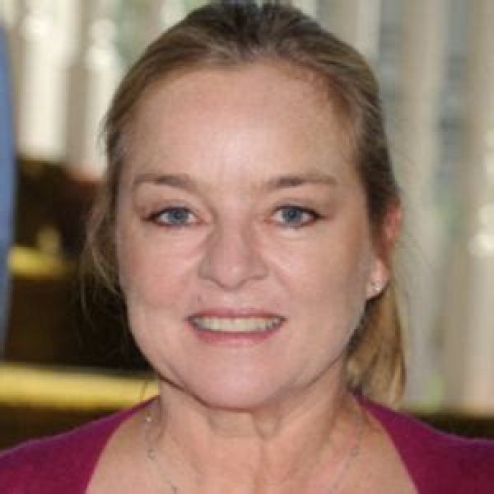 Robin Mattson - Age, Family, Bio