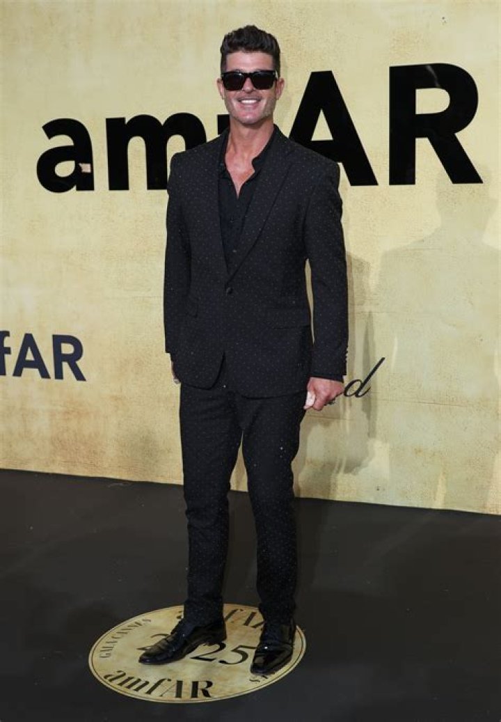 Robin Thicke Tops the UK Singles Chart for 2013