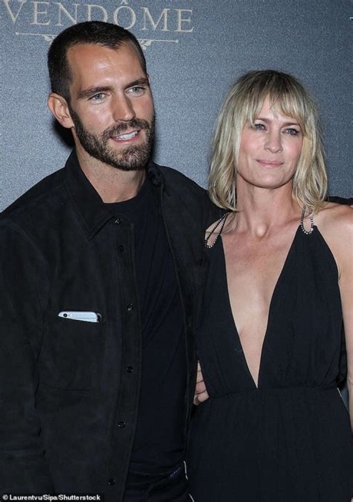 
Robin Wright Filed For A Divorce From Her Husband Clement Giraudet 