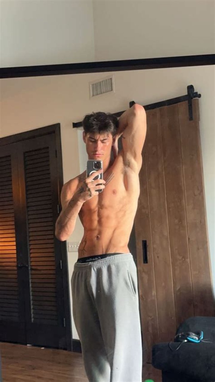 Ryan Manick - Age, Family, Bio