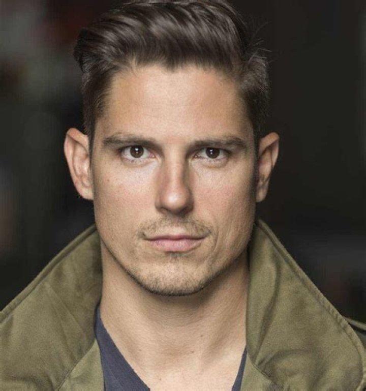 Sean Faris Height, Weight, Net Worth, Age, Birthday, Wikipedia, Who, Nationality, Biography