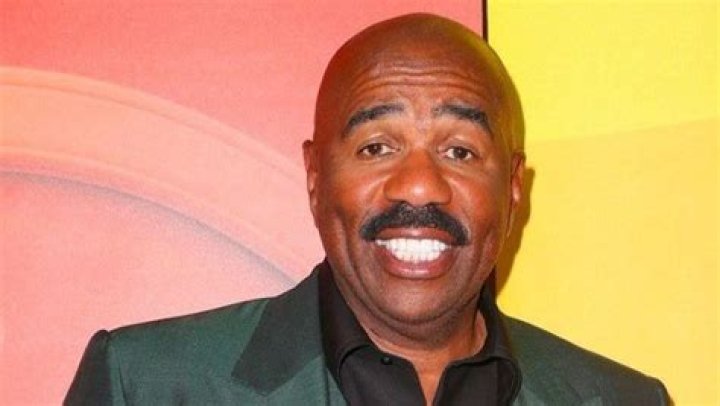Steve Harvey - Age, Family, Bio