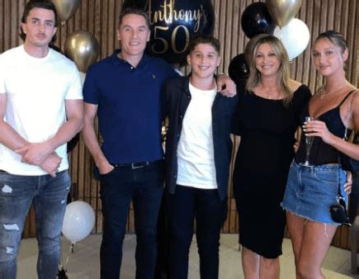 
Susie Angeloski Height, Weight, Net Worth, Age, Birthday, Wikipedia, Who, Nationality, Biography 