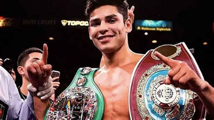 
Teo Garcia Height, Weight, Net Worth, Age, Birthday, Wikipedia, Who, Nationality, Biography 