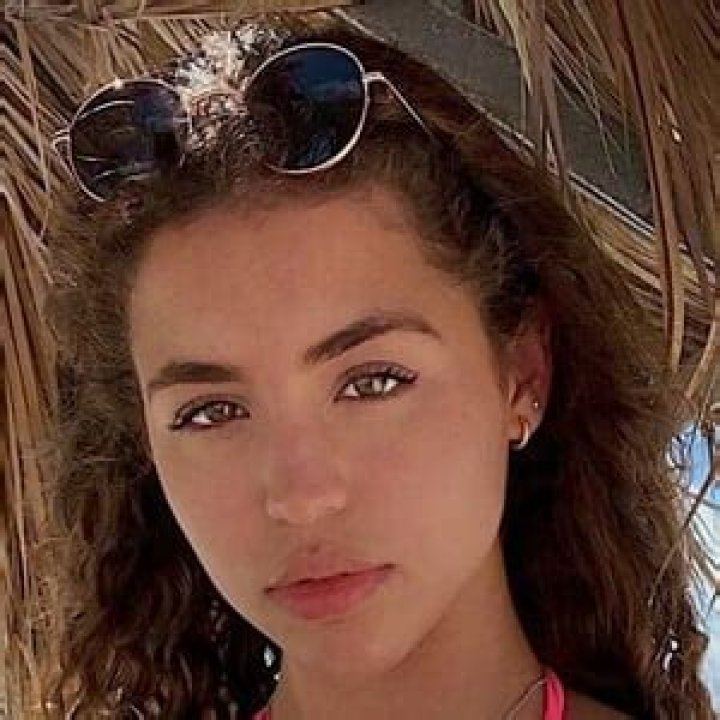 Thalia Matos - Age, Family, Bio