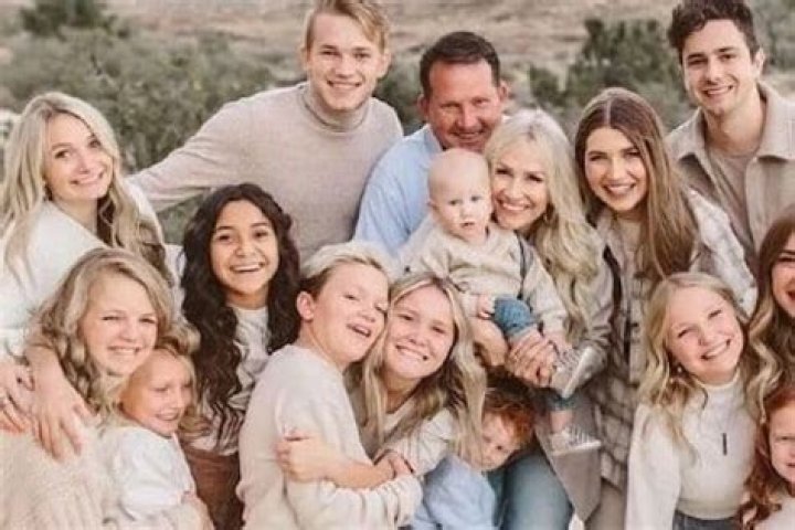 Travis and Torie - Members, Ages, Trivia