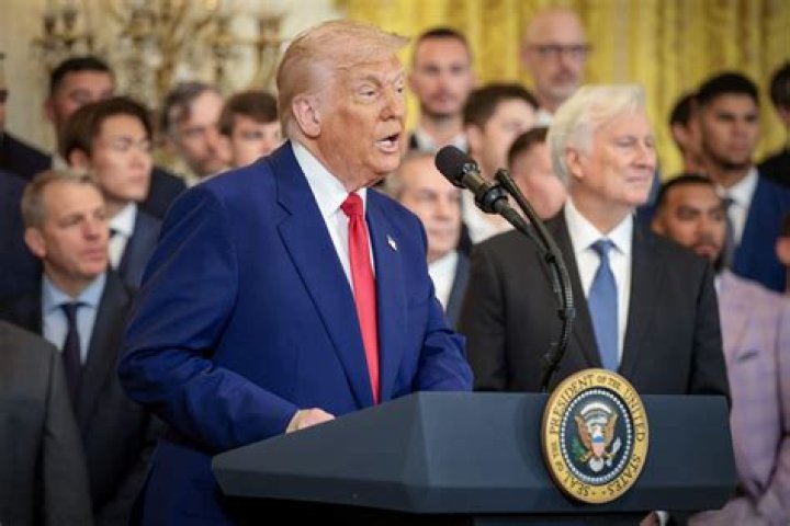 
Who is Jason Scoop? Trump impersonator mimics ex-president outside Miami court during arraignment 