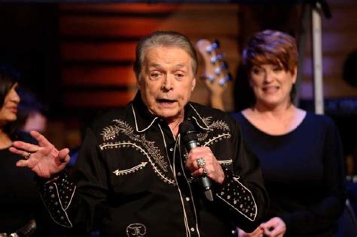 
Who is Lisa Hirata Anderson? Is she divorced from American Politician Hirata Anderson? 