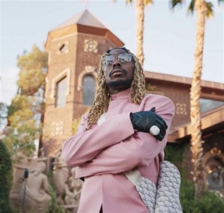 
Why Asake Is The Vibe Everyone Listens To 