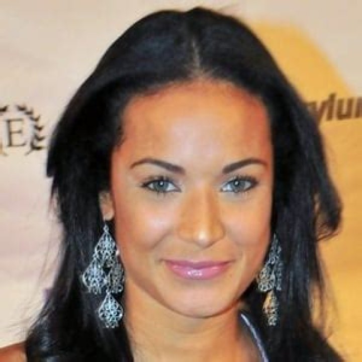 Zena Foster - Age, Family, Bio